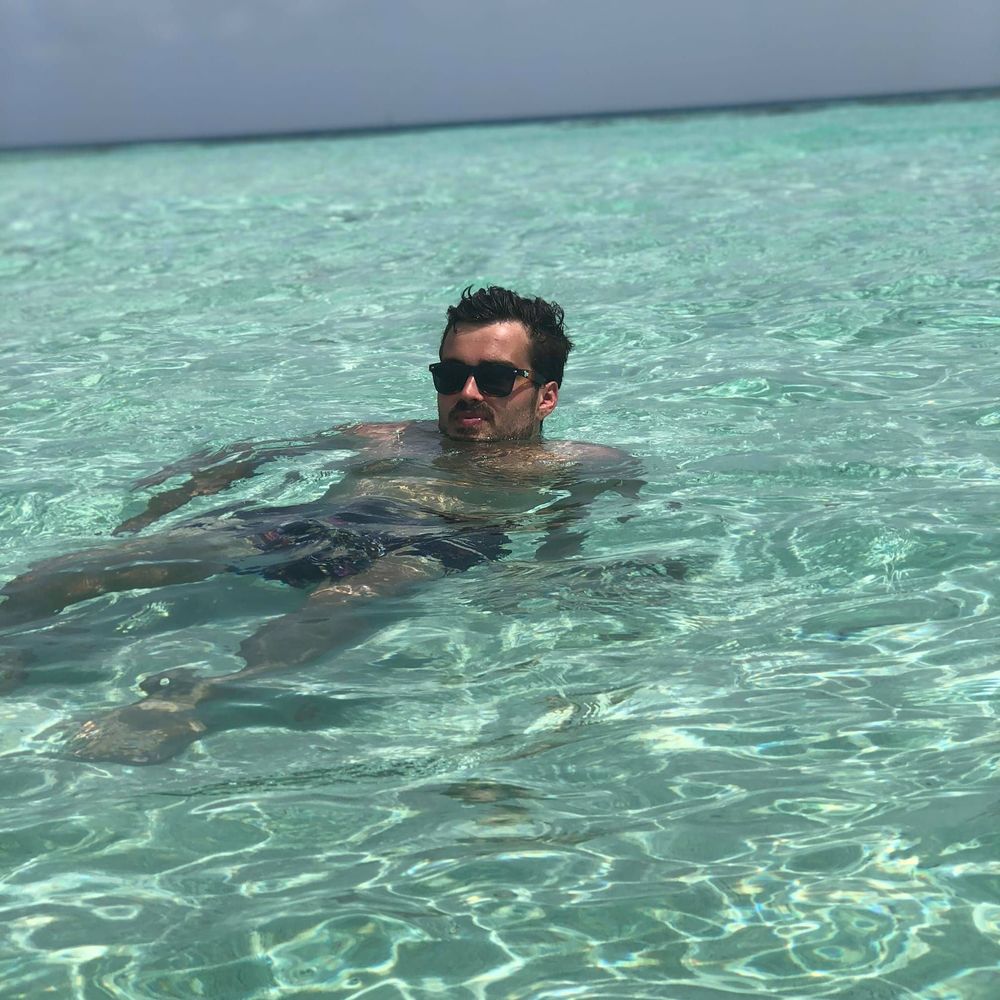 Meet your Posher, Tony